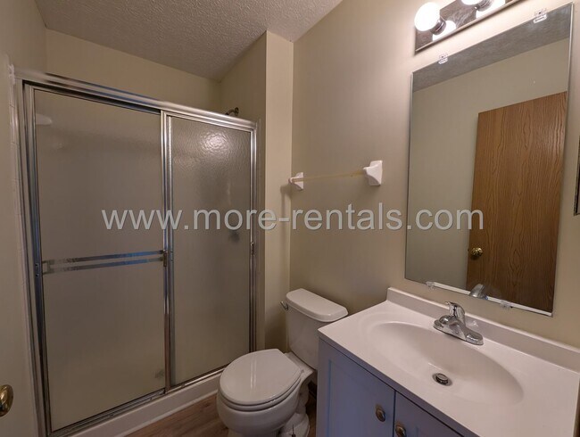 Building Photo - Home in Village at Williams Creek in Grove...