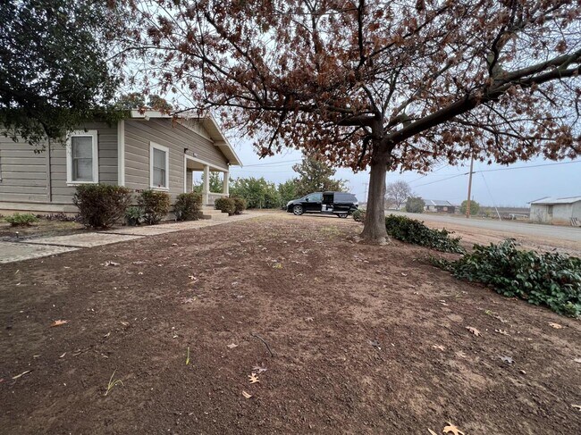 Building Photo - 19076 E Central Ave