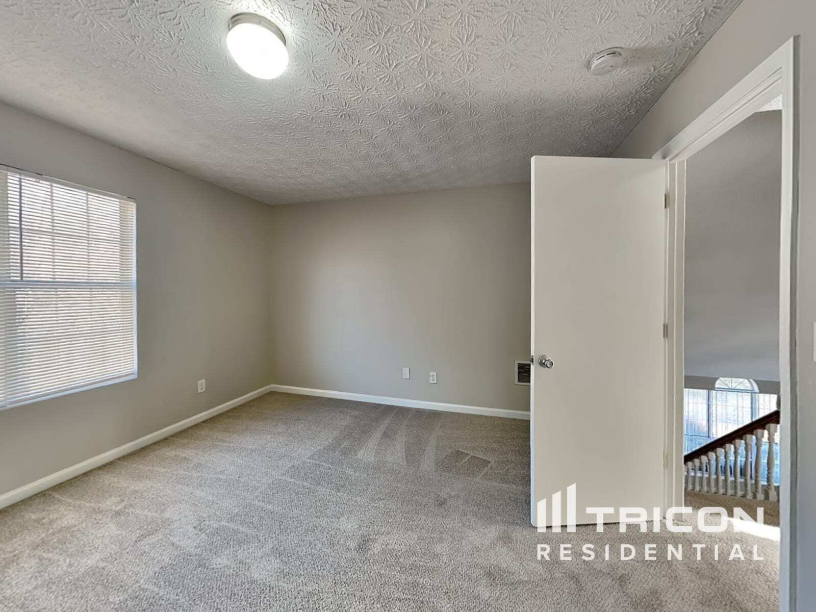 Building Photo - 1791 Killarney Dr SW
