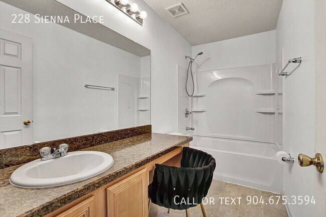 Building Photo - 228 Sienna Pl