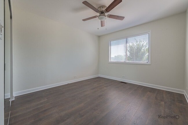 Building Photo - 713 Mariners Point