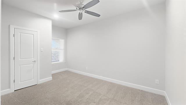 Building Photo - 5713 Woodlands Dr