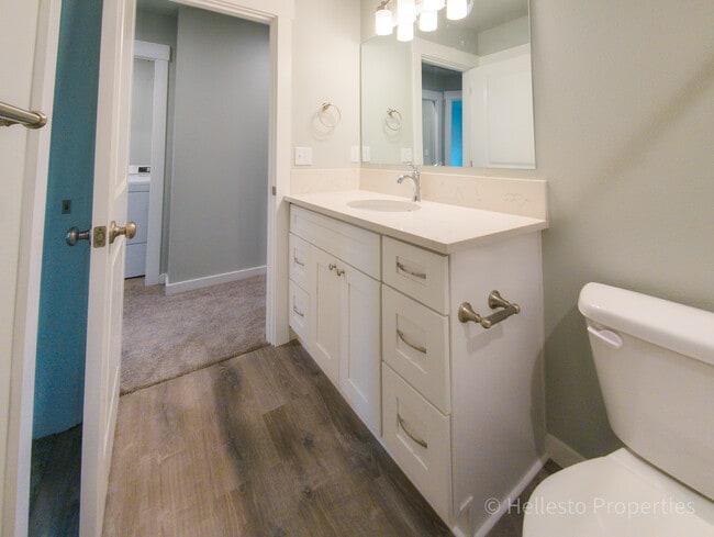 Building Photo - 2494 SW Coho St