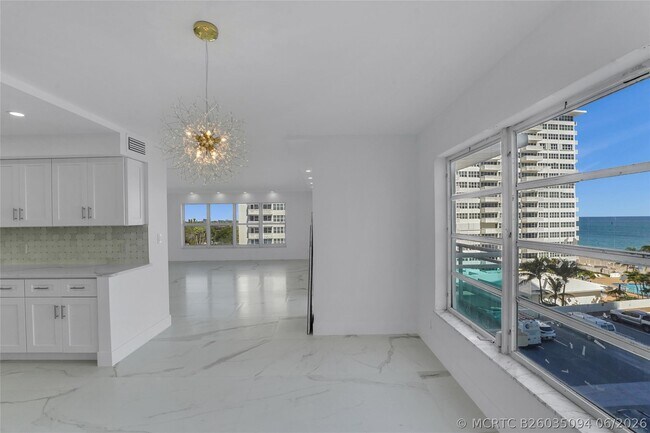 Building Photo - 3900 Galt Ocean Dr