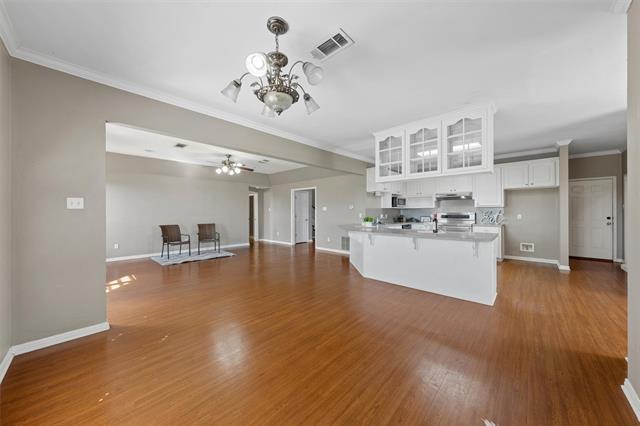 Building Photo - 8617 Jonquil Dr