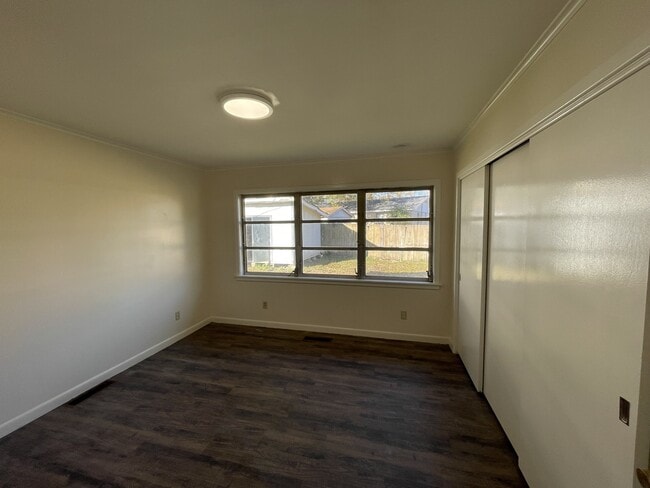 Building Photo - 2704 Charlotte St