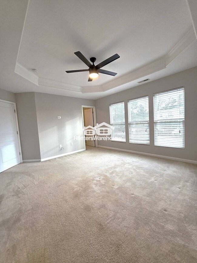 Building Photo - Beautiful 3-bedroom townhome in North Rale...
