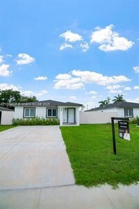 Building Photo - 0 SW 122 Ct