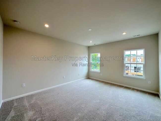 Building Photo - 1018 Kentlands Dr