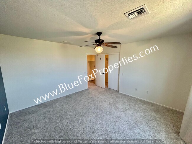 Building Photo - 10593 E Singing Canyon Dr