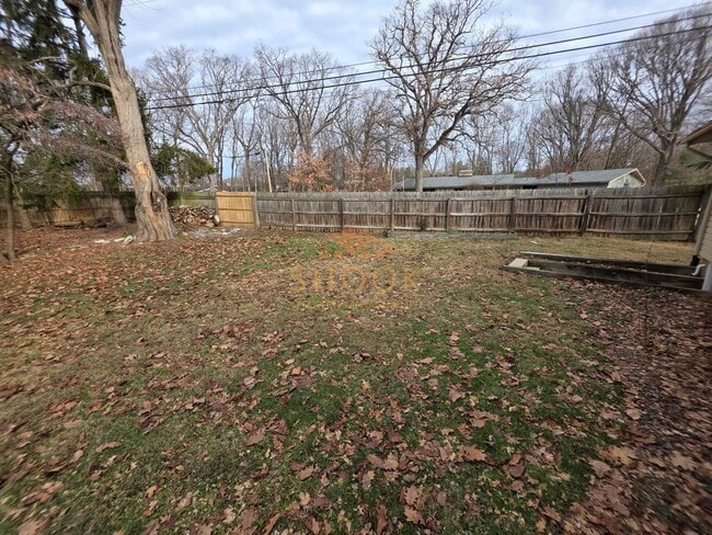 Building Photo - UPDATED RANCH CLOSE TO CAMPUS + LOTS OF AMENITIES