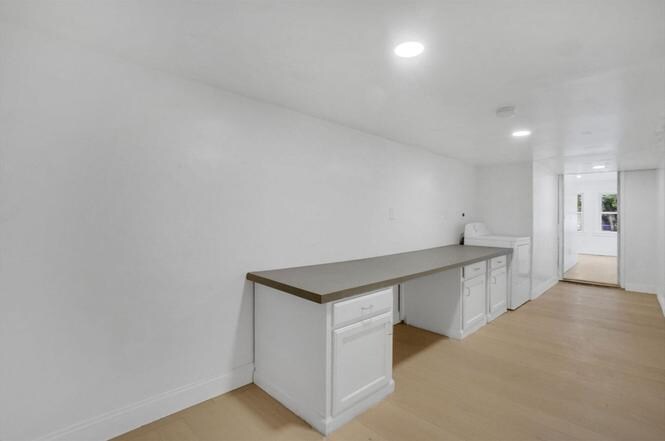 Building Photo - 140 Wait St