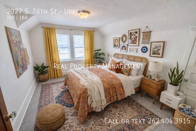 Building Photo - 2027 S 76th St
