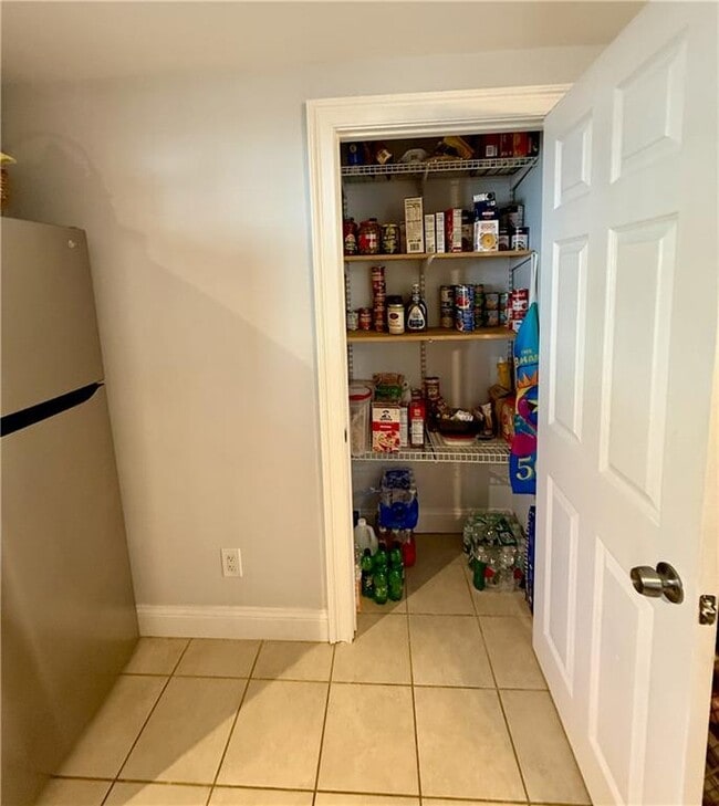 Building Photo - 196 Bulgarmarsh Rd