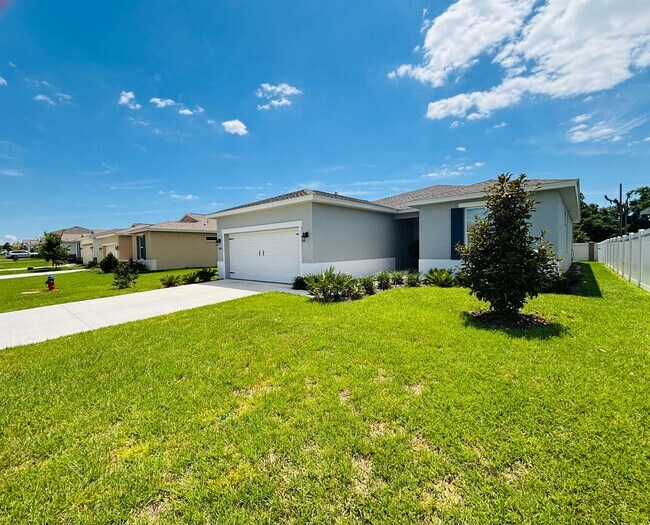 Building Photo - Calesa Township Sorrel Glen - Beautiful Home 4/3/2 2011 sqft ***Won't Last***