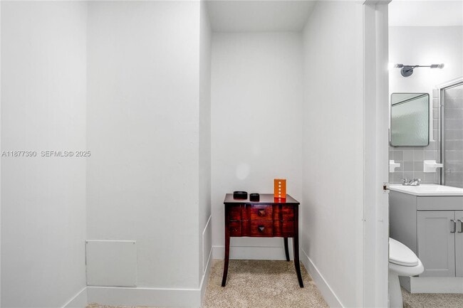 Building Photo - 6445 SW 46th Terrace