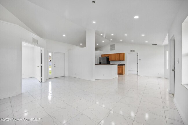 Building Photo - 339 Wilton Ave SW