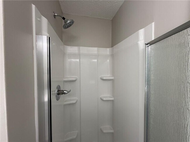 Building Photo - 979 Sugar Crossing Ln