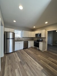 Building Photo - 200 Shady Rest Rd. Morganton NC