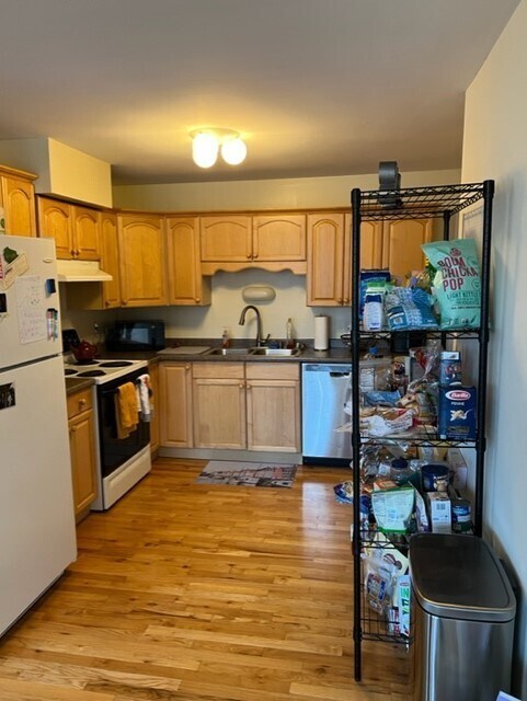 Building Photo - 3916 N Fremont St