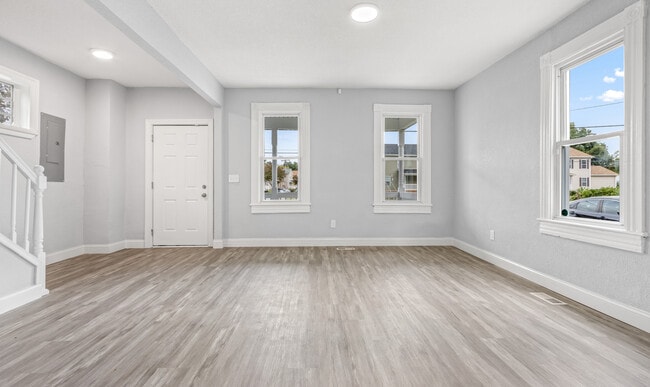 Building Photo - 1503 E Indian River Rd