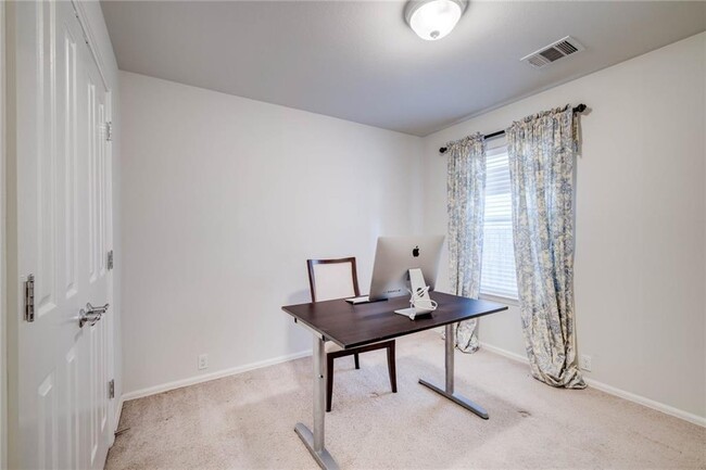 Building Photo - 772 Kingfisher Ln