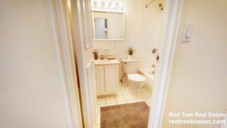 Building Photo - 175 Freeman St