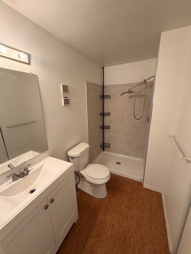 Building Photo - 14424 E Colorado Dr