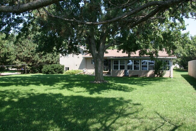 Building Photo - 3 bed house in Beresford