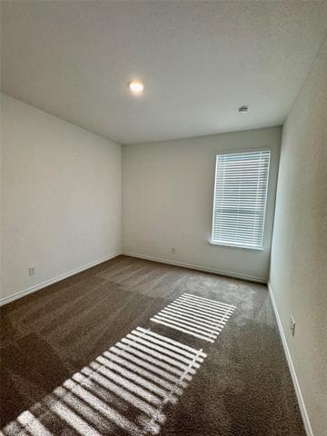 Building Photo - 504 Saddle Ln