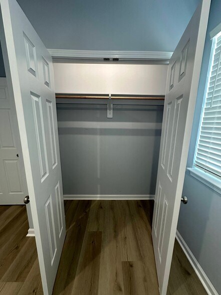 Building Photo - 517 Cardamon Ct