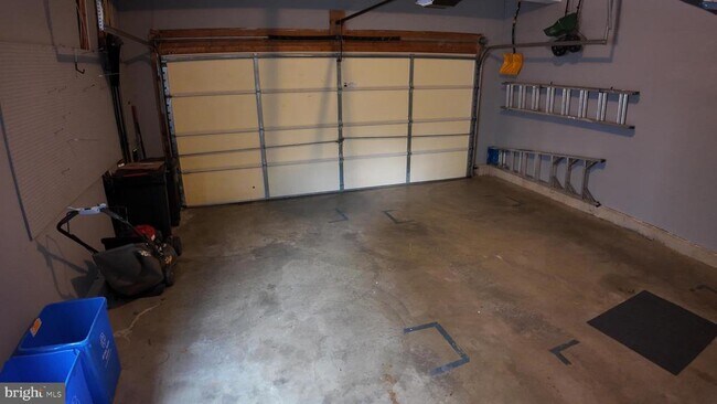 Building Photo - 12405 Milestone Manor Ln