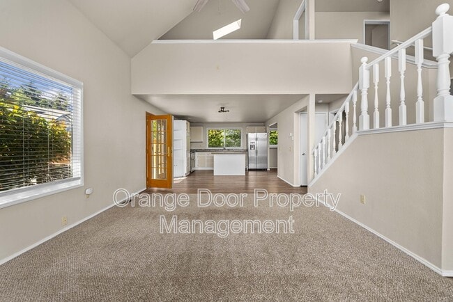 Building Photo - 3602 Nassau Ave NE
