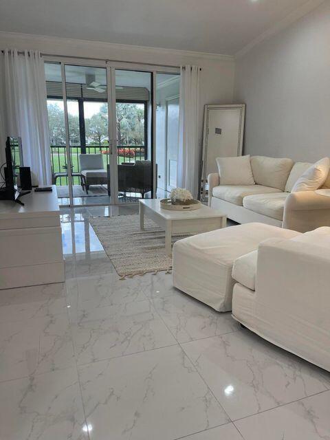 Building Photo - 7449 Glendevon Ln