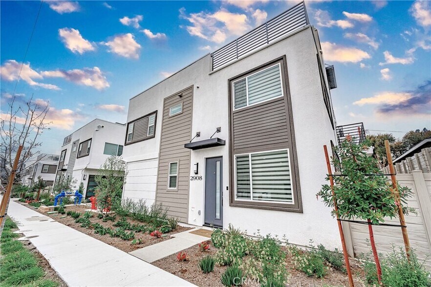 Building Photo - 2908 Fisk Ln