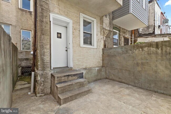Building Photo - 3324 N Philip St