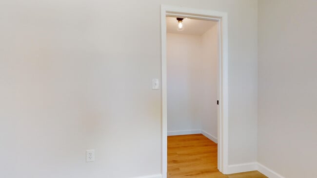 Building Photo - 4003 S Indian River Dr