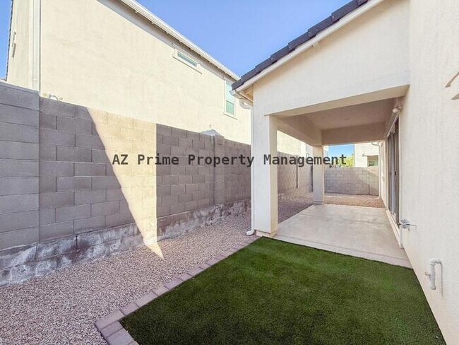 Building Photo - 5138 E Anderson Dr