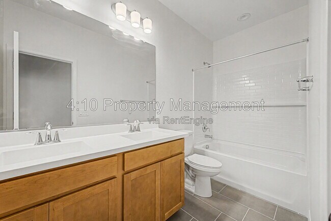Building Photo - 4433 E Rock Daisy Ln