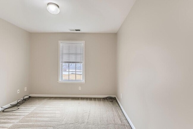 Building Photo - 2605 Gateview Ct