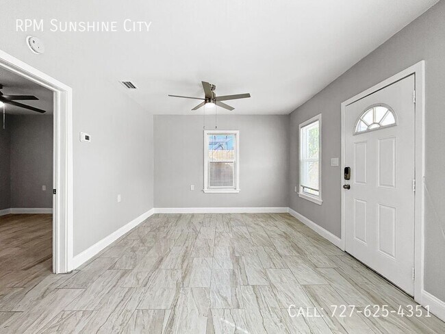 Building Photo - 56 44th Ave