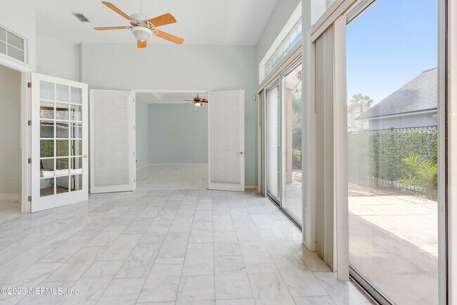 Building Photo - 429 Sea Spray Ln