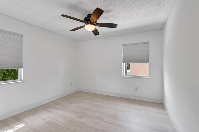 Building Photo - Boca Raton Modern Comfort Meets Florida Ch...