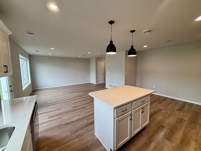 Building Photo - Modern Living Meets Comfort – Brand New 3 Bed, 2.5 Bath Twin Home!