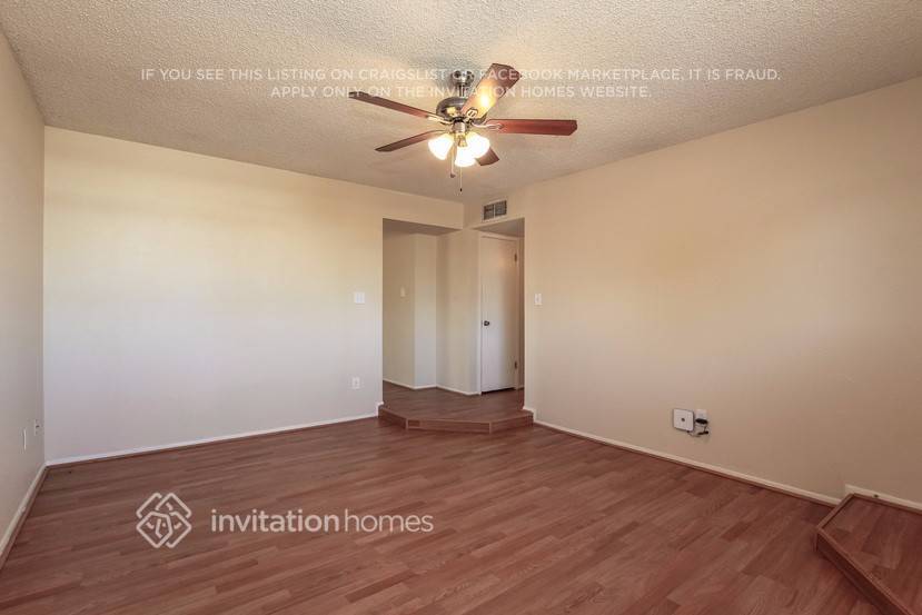 Building Photo - 11814 N 30th Dr