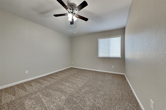 Building Photo - 6530 Bella Noche Dr