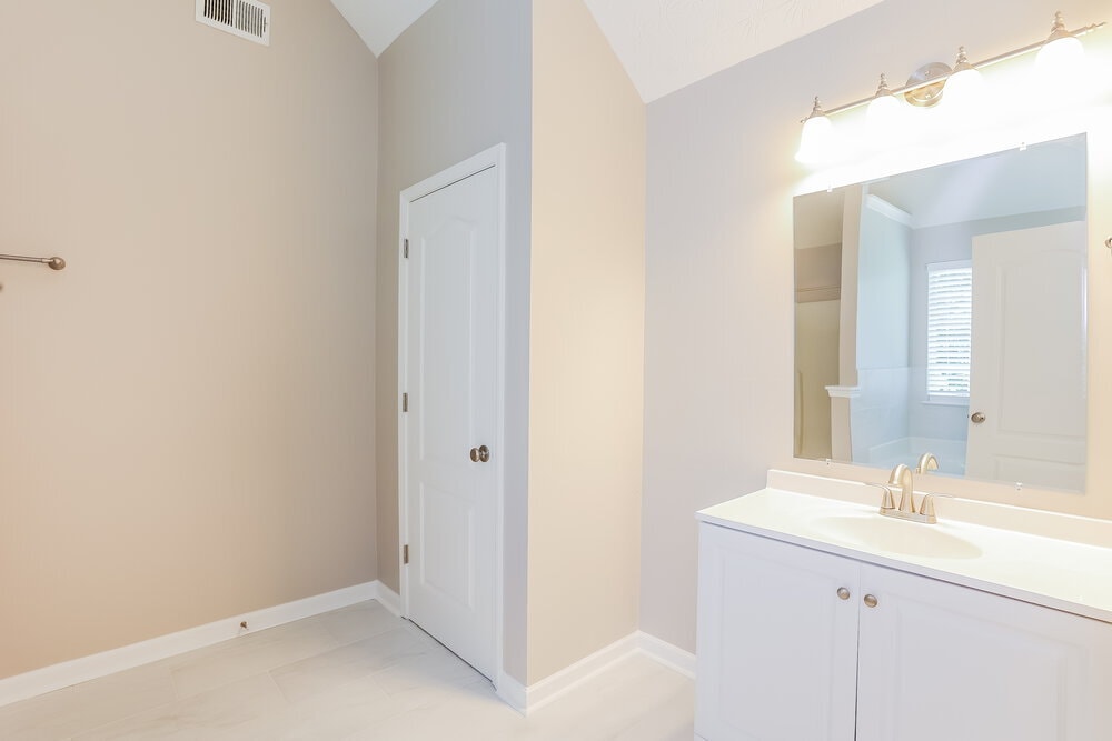 Building Photo - 625 Blueangel Dr