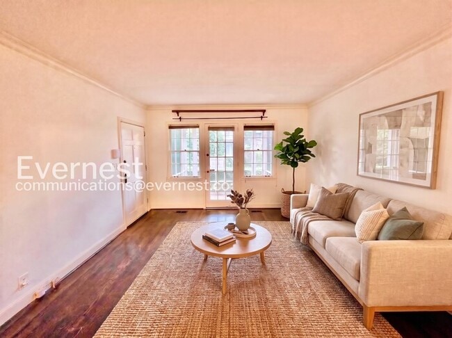 Building Photo - 55 Delmont Dr NE