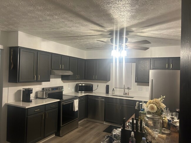 Building Photo - 14268 Prospect Rd