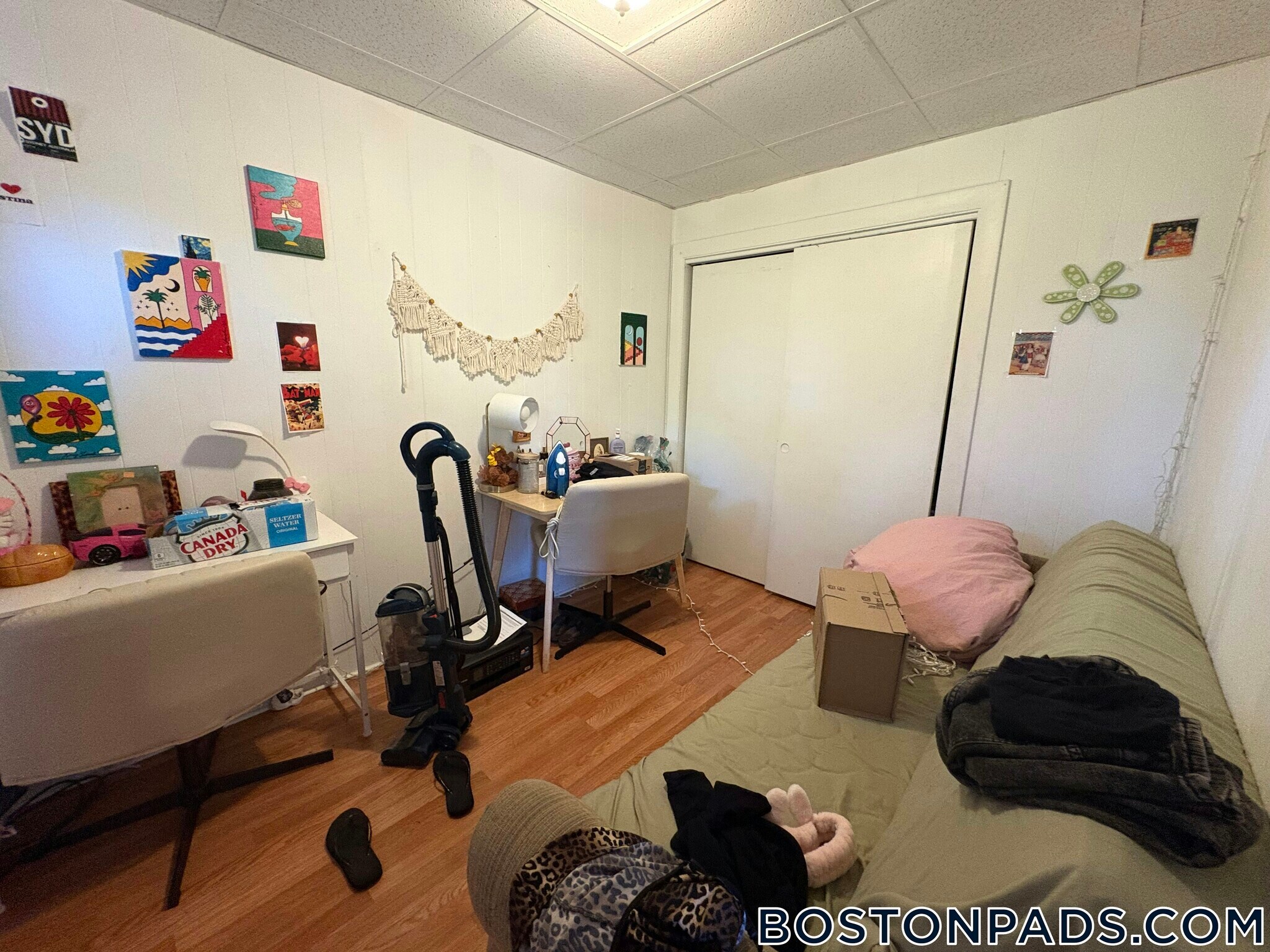 Building Photo - 105 Buttonwood St